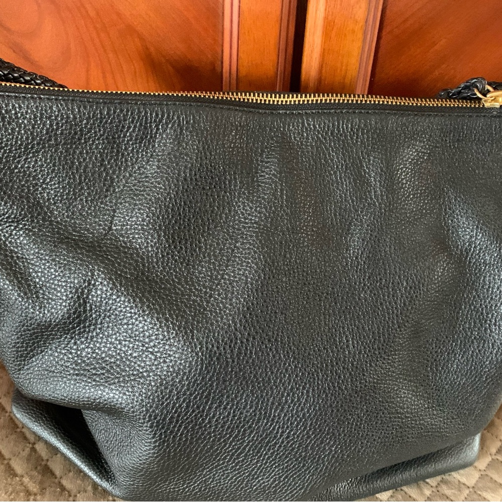 Handbag - Picture 2 of 6